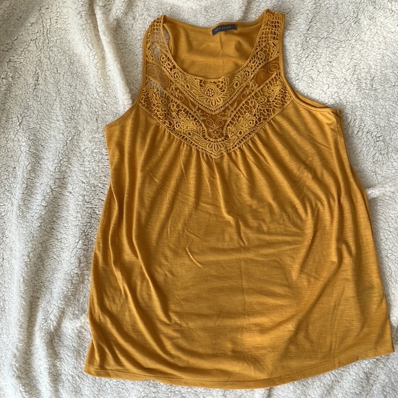 Two embroidery top tank tops mustard and green - Picture 2 of 4
